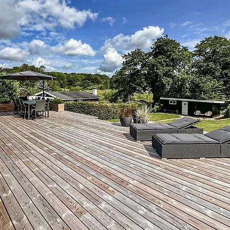 Feriehus Lovely In With Wifi